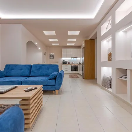 Santorini Symmetry Apartment-spacious For Up To 8 Guests In Megalochori Village Apartamento *