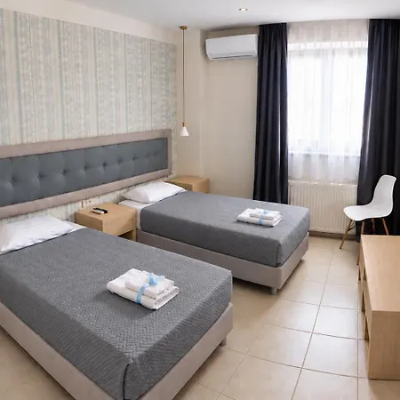 Santorini Symmetry Apartment-spacious For Up To 8 Guests In Megalochori Village Apartamento