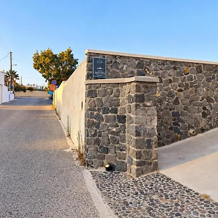 Santorini Symmetry Apartment-spacious For Up To 8 Guests In Megalochori Village Megalokori